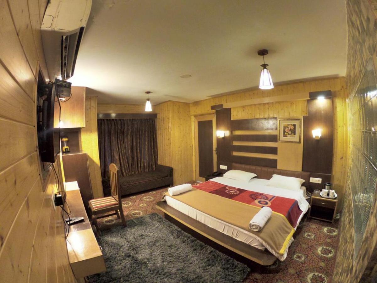 Hotel Akbar Sonāmarg Exteriér fotografie